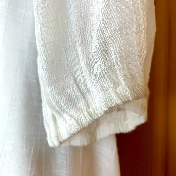 J.Gee white Prairie Dress, Slit Sleeve, lace, Size Medium - Picture 5 of 9